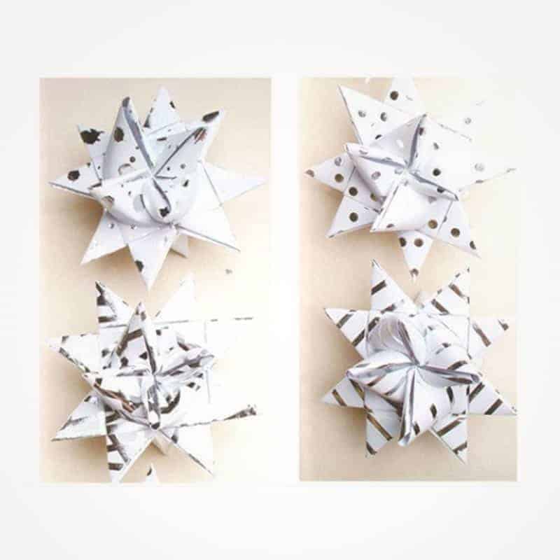 JU0021-stjernestrimler-hvid-soelv Stjernestrimler med sølvtryk 15mmx45cm 32stk - Billede 1